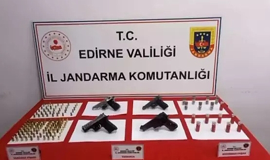 Edirne’de jandarmadan suç örgütüne operasyon: 8 gözaltı