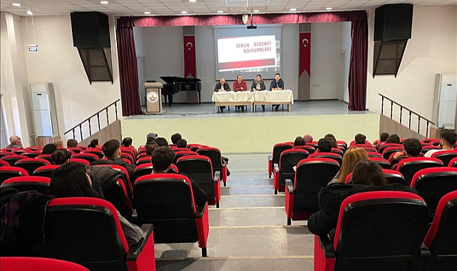 EĞİTİM FAKÜLTESİNDE DEKAN-ÖĞRENCİ BULUŞMASI