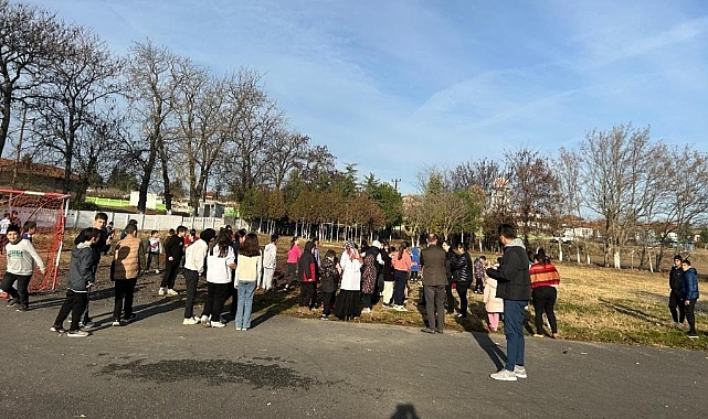 Nadırlı Mehmet Fevzi Özdemir İlkokulu’nda Deprem Tatbikatı Gerçekleştirildi