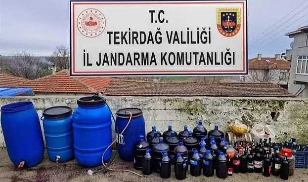 Tekirdağ'da 2 bin 471 litre sahte ve kaçak içki ele geçirildi
