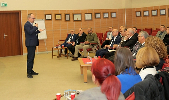 TRAKYA ÜNİVERSİTESİ YÖNETİCİLERİNE DEĞERLER ÇALIŞTAYI