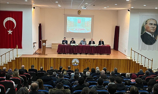 UZUNKÖPRÜ MESLEK YÜKSEKOKULUNDA “NEDEN KOOPERATİFÇİLİK” PANELİ