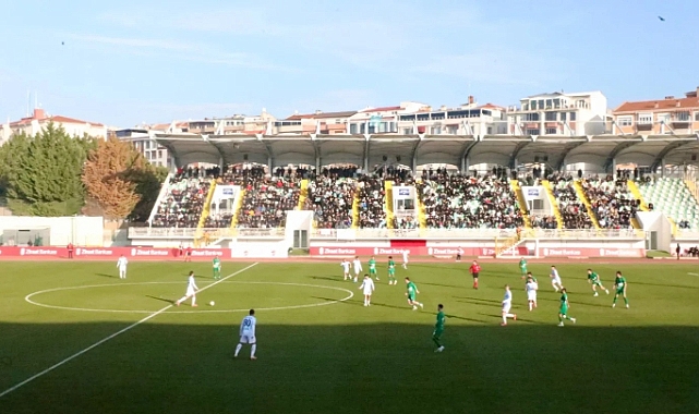 Vali Turan ve Başkan Bulut Kırklarelispor’un Galibiyetini Beraber İzlediler