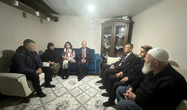 Vali Uğur Turan ve Kaymakam Tamer Orhan’dan Şehit Ailesine Taziye Ziyareti