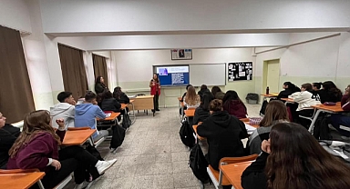 Vize Anadolu Lisesi Öğrencilerine  "Akran Zorbalığı" Eğitimi