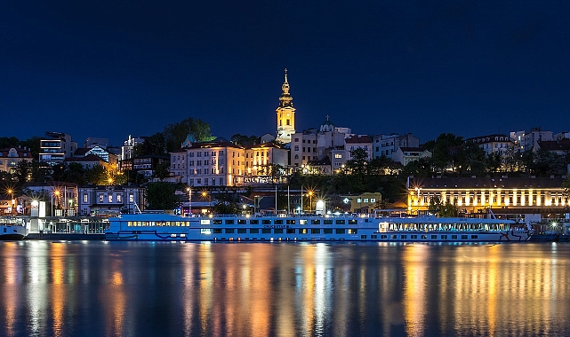 Yılbaşı Tatili İçin Vizesiz Ülkeler: Işıl Işıl Yılbaşı Pazarları Sizi Bekliyor!
