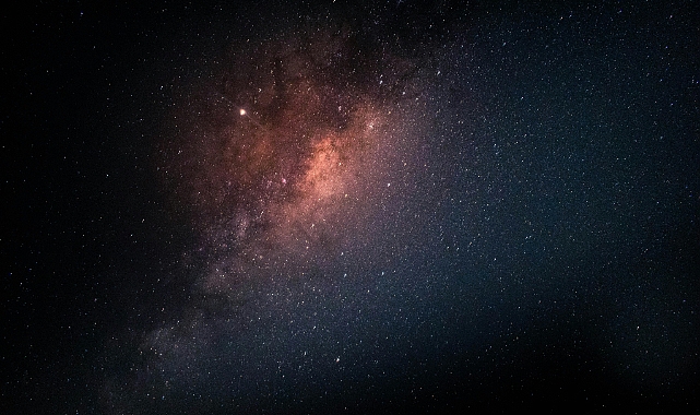 9 Ocak 2025 Perşembe Günlük Burç Yorumları: Bugün Sizi Neler Bekliyor?
