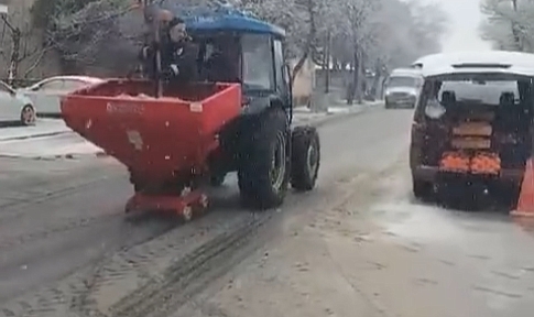 Babaeski Belediyesi Ekipleri Kar Yağışı İçin Sahada