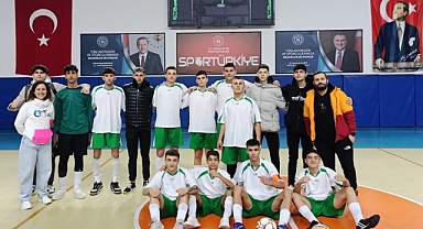 Babaeski Borsa İstanbul Mesleki ve Teknik Anadolu Lisesi Futsal Takımından Farklı Galibiyet