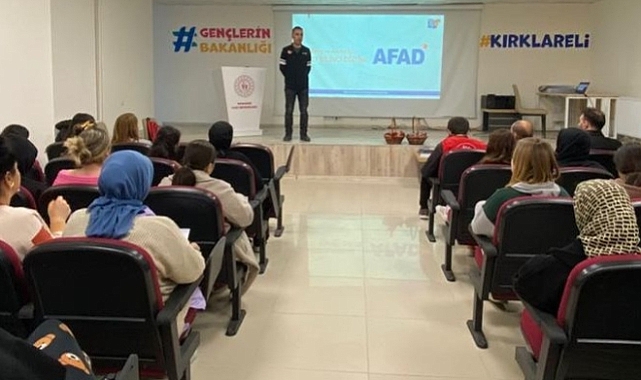Babaeski KYK Kız Öğrenci Yurdu'nda Deprem Eğitimi ve Tatbikat Gerçekleştirildi