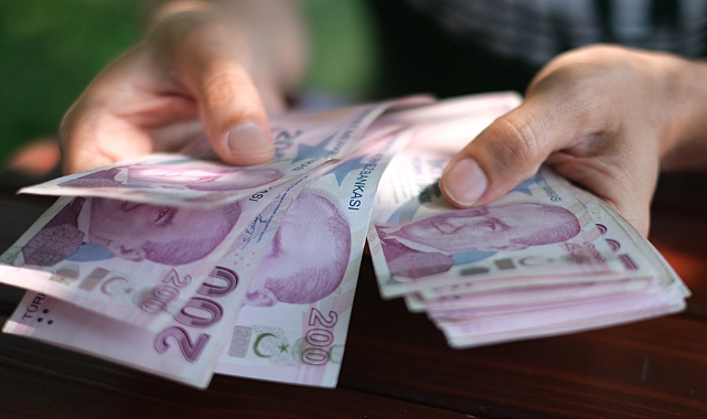 Emekli Maaşlarına Yüzde 15,75 Zam!
