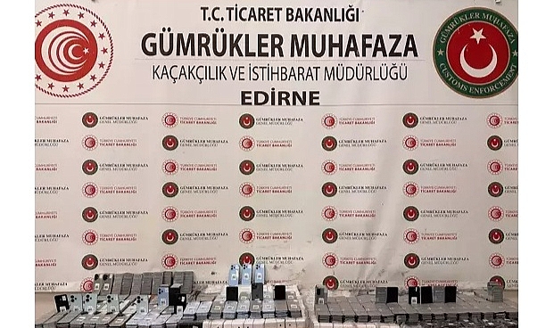 Kapıkule’de 1526 kaçak cep telefonu ele geçirildi