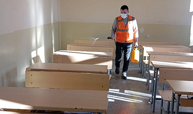 Kavaklı Belediyesi, Okullarda Dezenfeksiyon ve İlaçlama Çalışmalarına Başladı