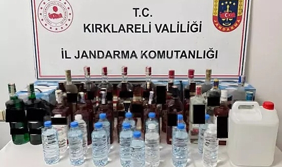 Kırklareli'de sahte içki ve uyuşturucu hap ele geçirildi