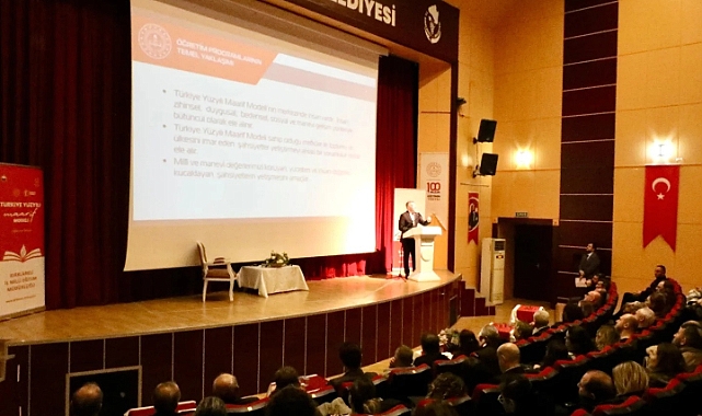Kırklareli'nde Türkiye Yüzyılı Maarif Modeli Değerlendirildi