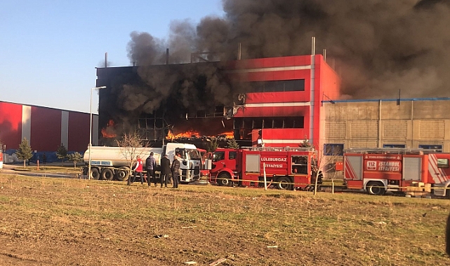 Lüleburgaz'da Oyuncak Fabrikasında Çıkan Yangın Kontrol Altına Alındı
