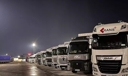 TIR şoförleri, yeni yıla Kapıkule'de girdi