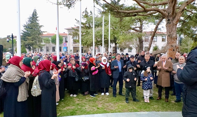 Vali Uğur Turan, Umre Yolcularını Kutsal Topraklara Uğurladı