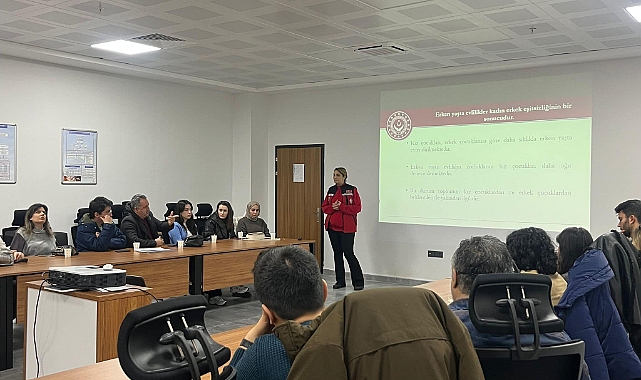 Yeni Göreve Başlayan Doktorlara Kadına Yönelik Şiddetle Mücadele Eğitimi Verildi