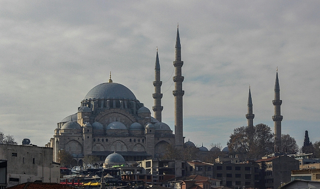 2025 Berat Kandili Ne Zaman? İşte Önemi ve Yapılacak İbadetler