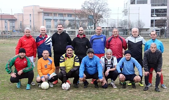 40 yıldır her pazar bir araya gelip futbol oynuyorlar