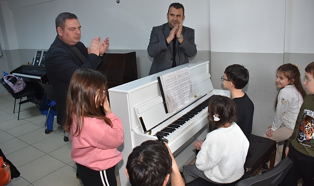 Belediye Başkanı Volkan Nallar Konservatuvar Öğrencilerini Ziyaret Etti