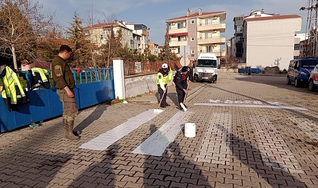 İğneada Belediyesi’nden Öğrencilerin Güvenliği İçin Yeni Yaya Geçidi Düzenlemeleri