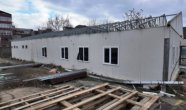 Mahalle Kreşi İçin Bağışlanan Prefabrik Yapıların Sökümüne Başlandı