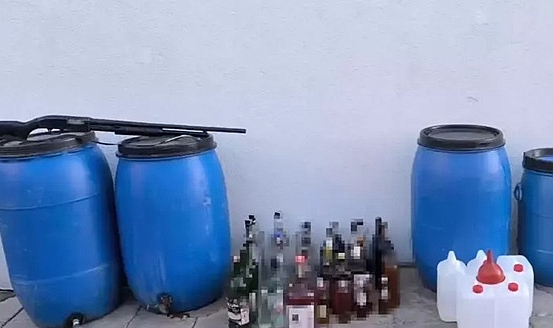 Tekirdağ'da sahte içki ele geçirildi, 3 gözaltı