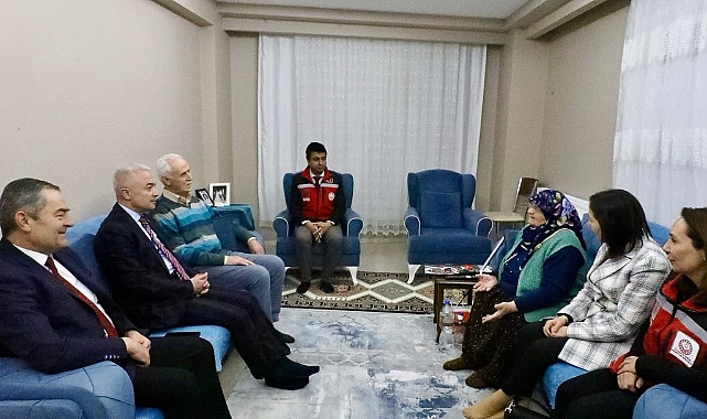 Vali Turan'dan Aile Yılı Kapsamında Ziyaretler