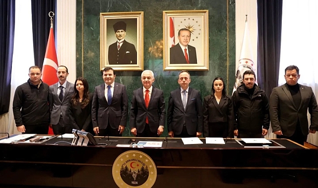 Vali Turan’dan İl Basın ve Halkla İlişkiler Müdürlüğü Personeline Teşekkür