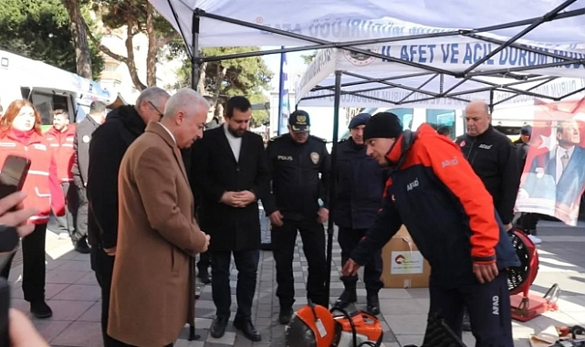 Vali Uğur Turan, 6 Şubat Depremlerinin Yıl Dönümünde AFAD Ekiplerini Ziyaret Etti