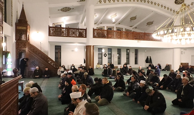 Vali Uğur Turan, Berat Kandili Programına Katıldı