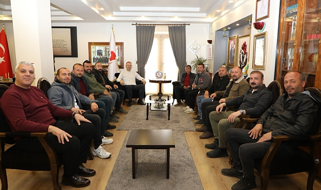 Başkan Bulut, Huzurevi Sakinleri, Esnaflar ve Muhtarlarla Bir Araya Geldi
