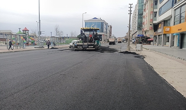 BÜYÜKŞEHİR, YOL YAPIM ÇALIŞMALARINA HIZ VERDİ