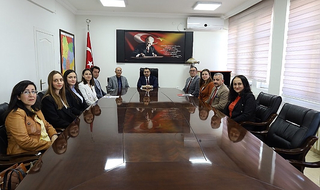 Kaymakam Kemal Balaban, Türkçe ve Dil Eğitimi Konferansına Başvuran Öğretmenleri Ağırladı
