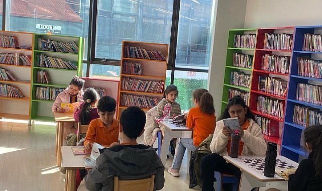 Kırklareli İl Halk Kütüphanesi Minik Kitapseverleri Ağırladı