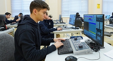 MESLEKİ VE TEKNİK EĞİTİMİN YENİ VİZYONU ÖĞRENCİLERE TANITILACAK