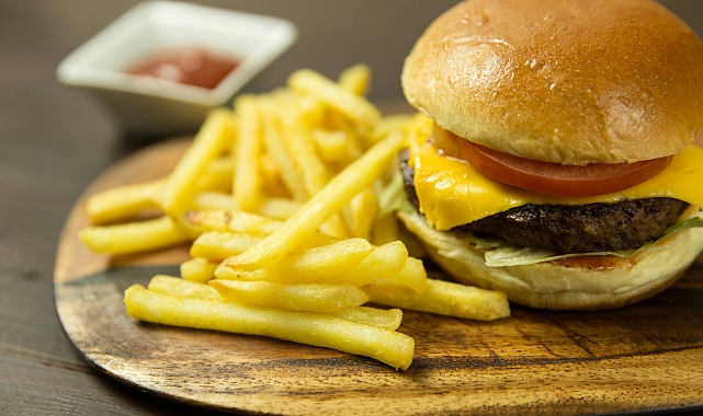Obezite ve Sağlıklı Beslenme: Modern Çağın Sessiz Tehlikesi