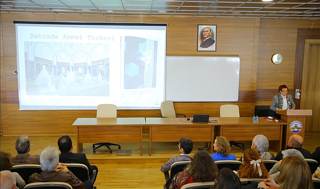 SANAT TARİHÇİ PROF. DR. FİLİZ YENİŞEHİRLİOĞLU, TRAKYA ÜNİVERSİTESİ ÖĞRENCİLERİ İLE BİR ARAYA GELDİ