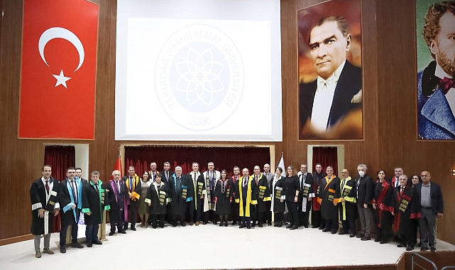 TEKİRDAĞ NKÜ’DE AKADEMİK CÜBBE GİYME VE HİZMET ÖDÜL TÖRENLERİ GERÇEKLEŞTİ