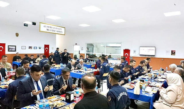 Vali Uğur Turan, Jandarma Teşkilatıyla İftar Programında Buluştu