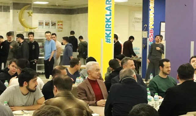 Vali Uğur Turan, Sahurda Öğrencilerle Bir Araya Geldi