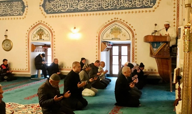 Vali Uğur Turan, Şehitler ve Gaziler İçin Düzenlenen Mevlid Programına Katıldı
