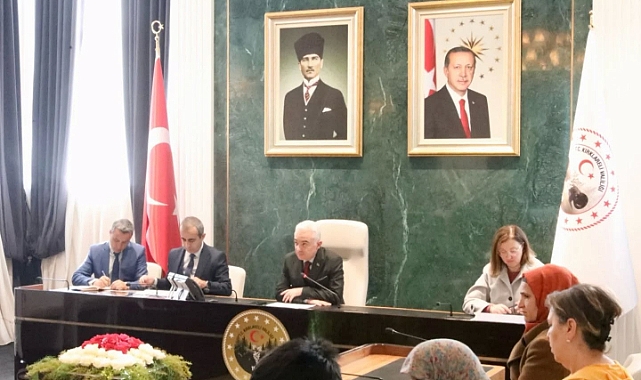 Vali Uğur Turan Vatandaşlarla Buluşmaya Devam Ediyor