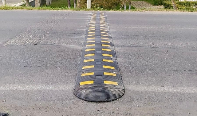 Babaeski’de Trafik Güvenliği İçin Hız Kesici Kasisler Yapılıyor