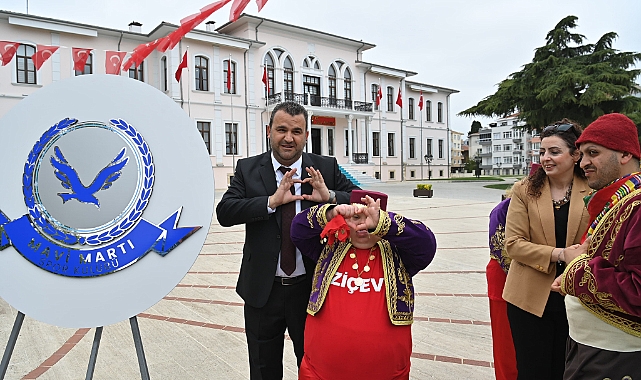 Başkan Nallar Otizm Farkındalık Ayı Törenine Katıldı