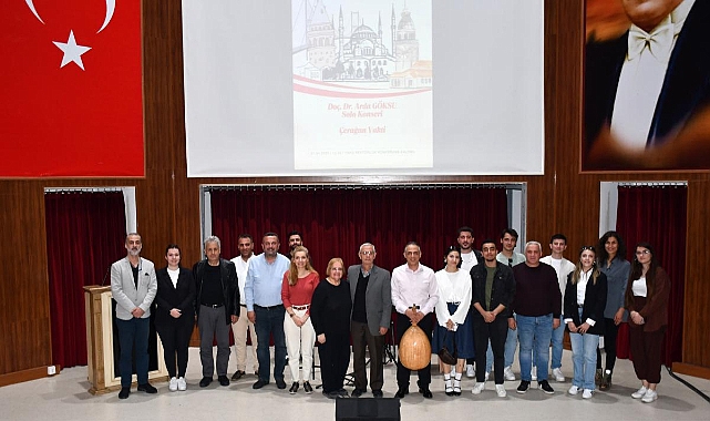 ‘ÇERAĞAN VAKTİ’ SOLO KONSERİ BÜYÜK BEĞENİ TOPLADI