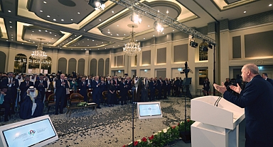 Cumhurbaşkanı Erdoğan: "Filistin'i savunmak; insanlığı, barışı ve adaleti savunmaktır"
