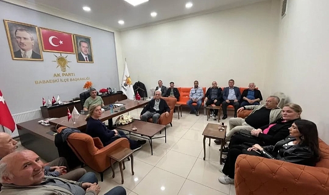 Hizmet Odaklı Siyaset Vurgusu